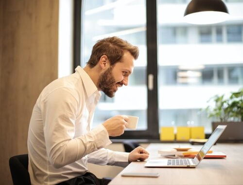 Toegang UBO-register-pexels-andrea-piacquadio-925786